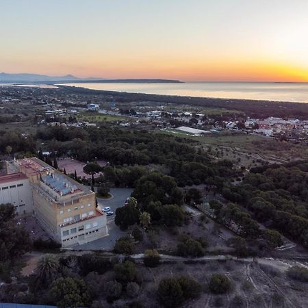 Costablanca Explore Hostel Sports & Events La Mariña Екстериор снимка