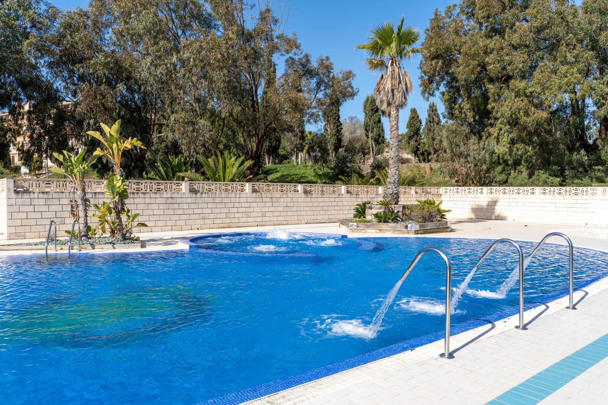Costablanca Explore Hostel Sports & Events La Mariña Екстериор снимка