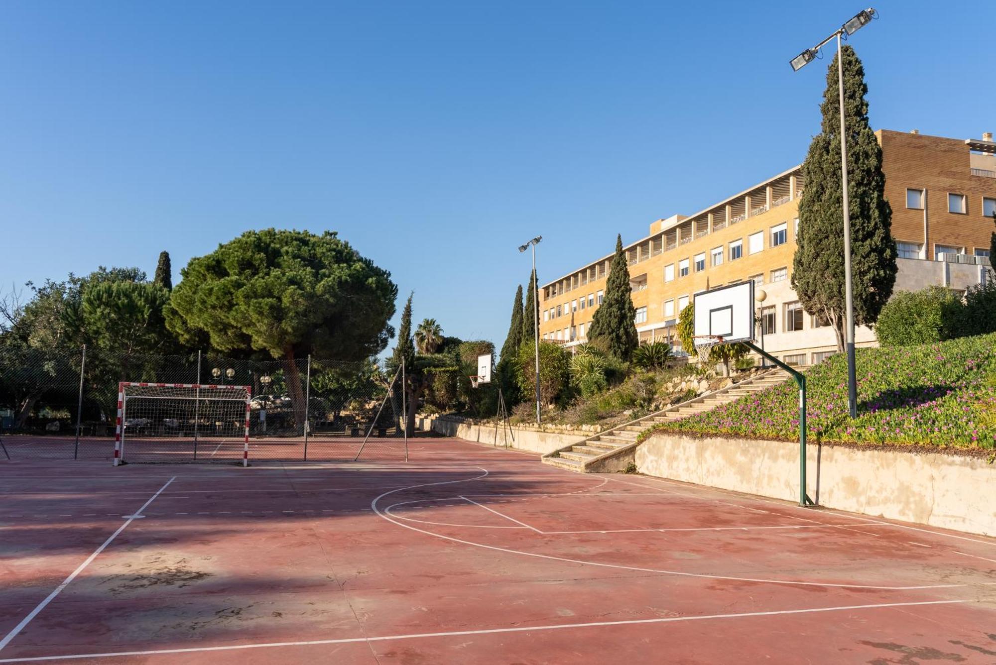 Costablanca Explore Hostel Sports & Events La Mariña Екстериор снимка
