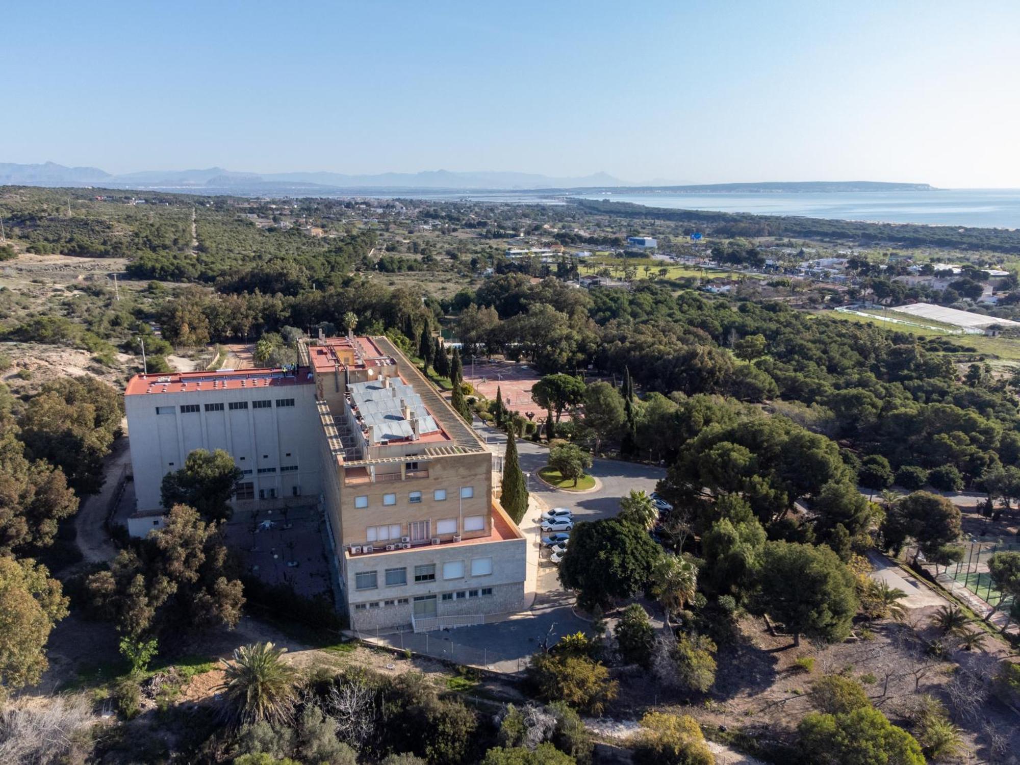Costablanca Explore Hostel Sports & Events La Mariña Екстериор снимка