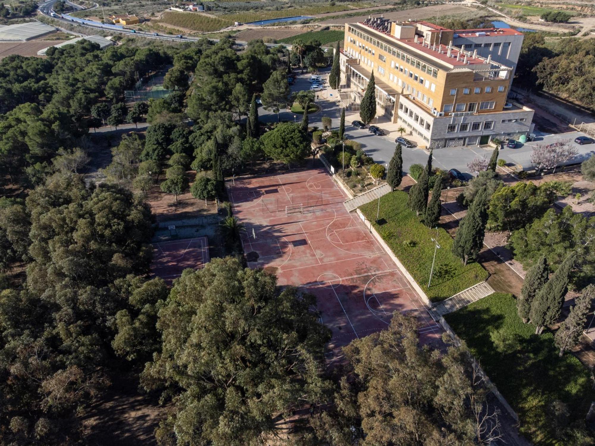 Costablanca Explore Hostel Sports & Events La Mariña Екстериор снимка